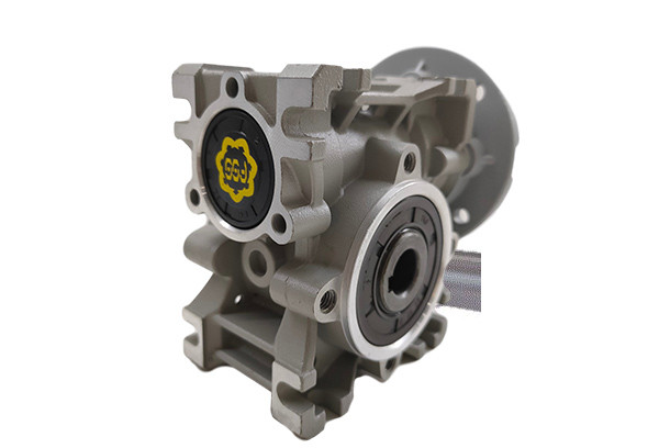 蝸輪蝸桿減速機的軸承應(yīng)該如何保養(yǎng)