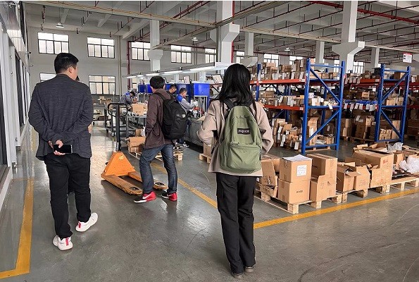 艾思捷歡迎西門子醫療器械有限公司來廠區進行合作考察 (2).jpg